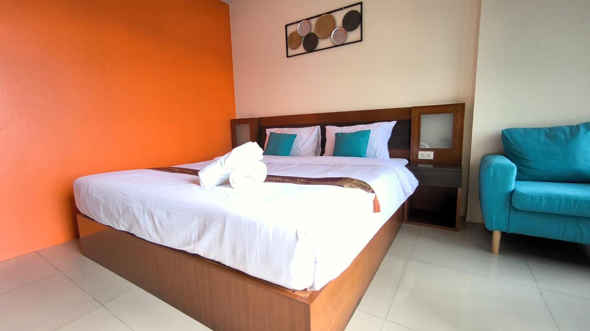 Lucky Buako Hotel Patong Exterior foto
