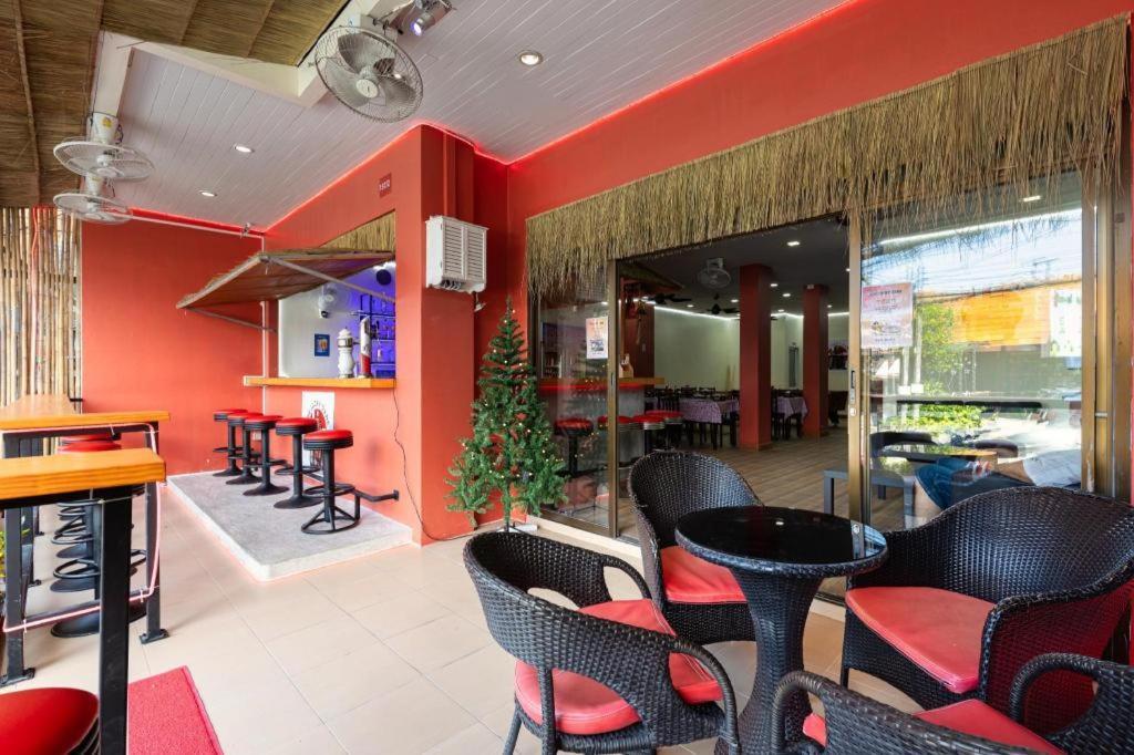 Lucky Buako Hotel Patong Exterior foto